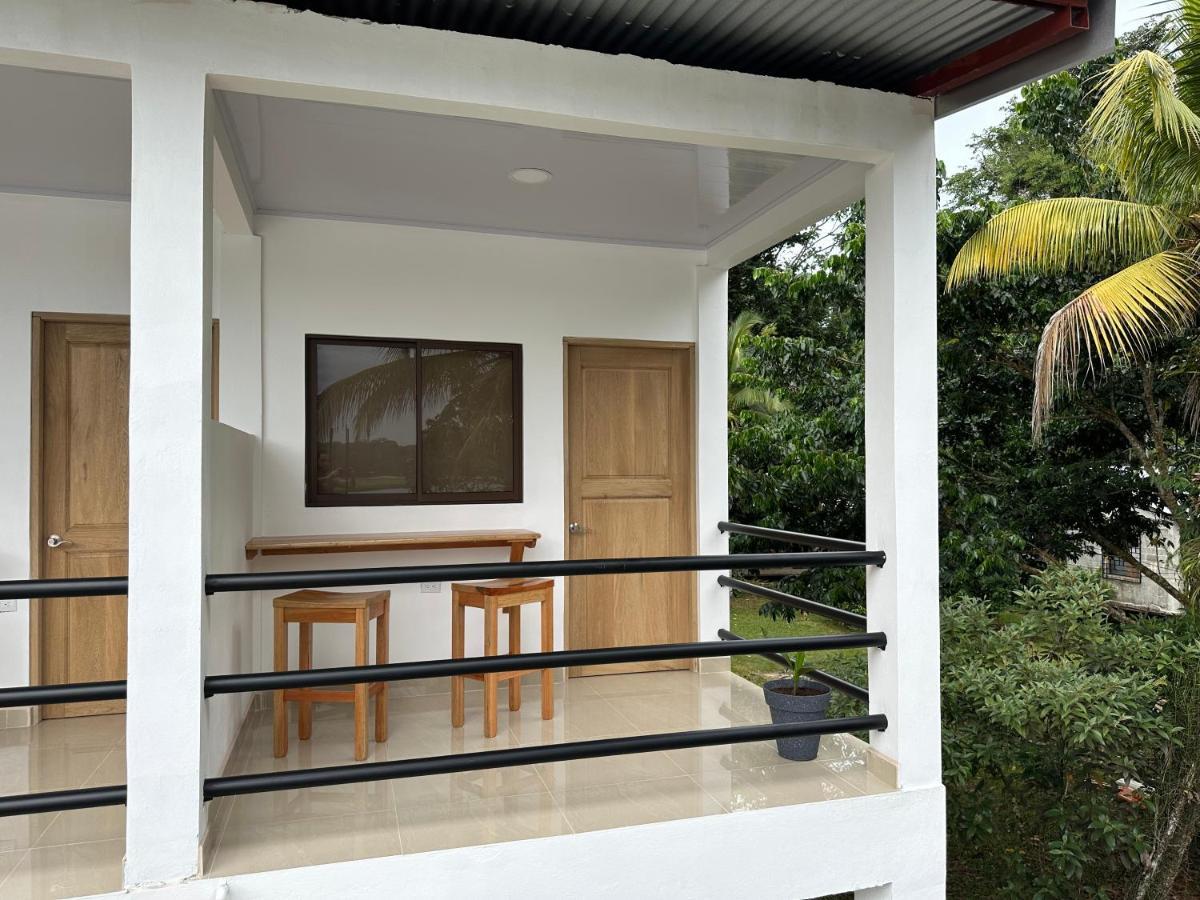 Tuanis Guest House Tortuguero Exterior photo
